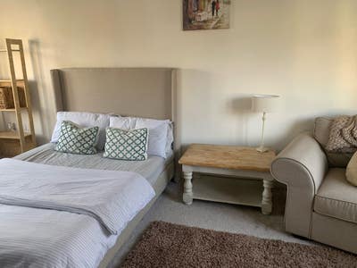 Lovely friendly clean homely home  Main Photo