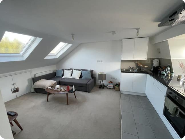 1 bedroom top floor apartment in Fulham  Main Photo