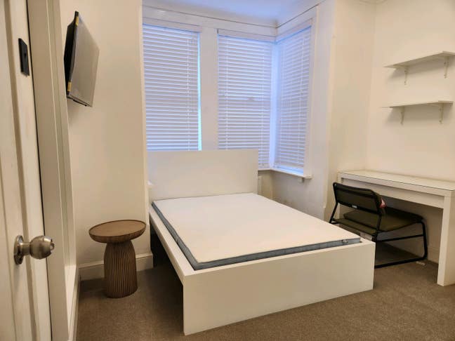 Premium Ensuite Rooms Available near Medway Hospit Main Photo