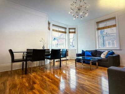 Short-term let near Baker Street (Marelybone) Main Photo