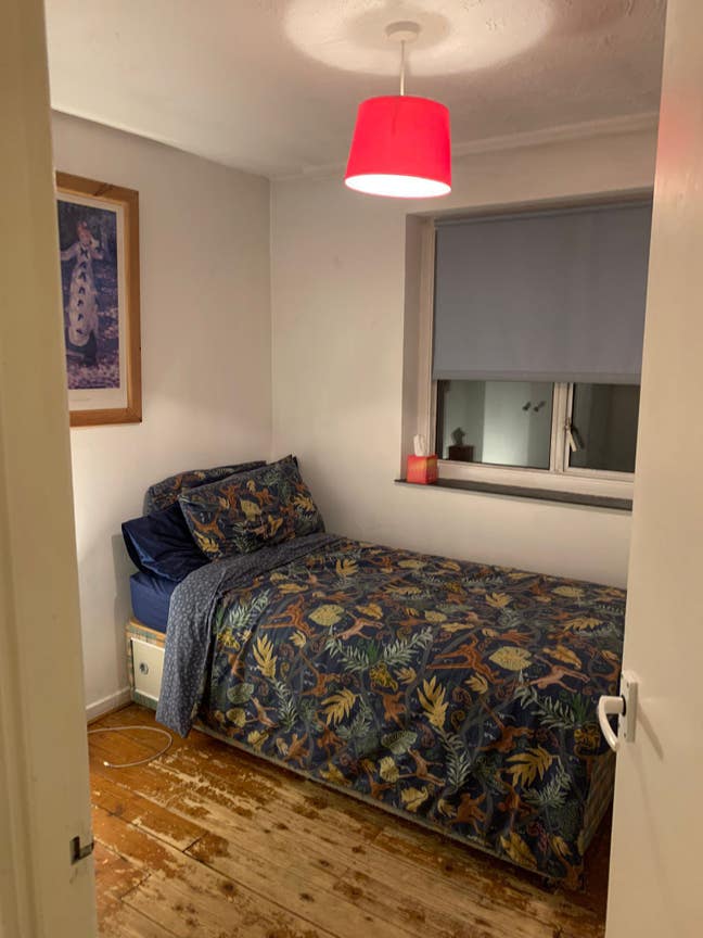 Single bedroom in Battersea Main Photo