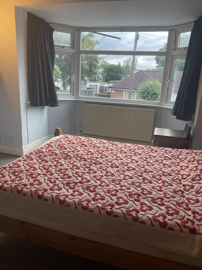 Room available  Main Photo