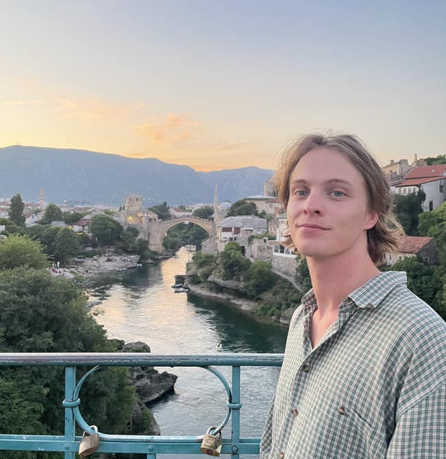 Kiwi searching for friendly houseshare Main Photo