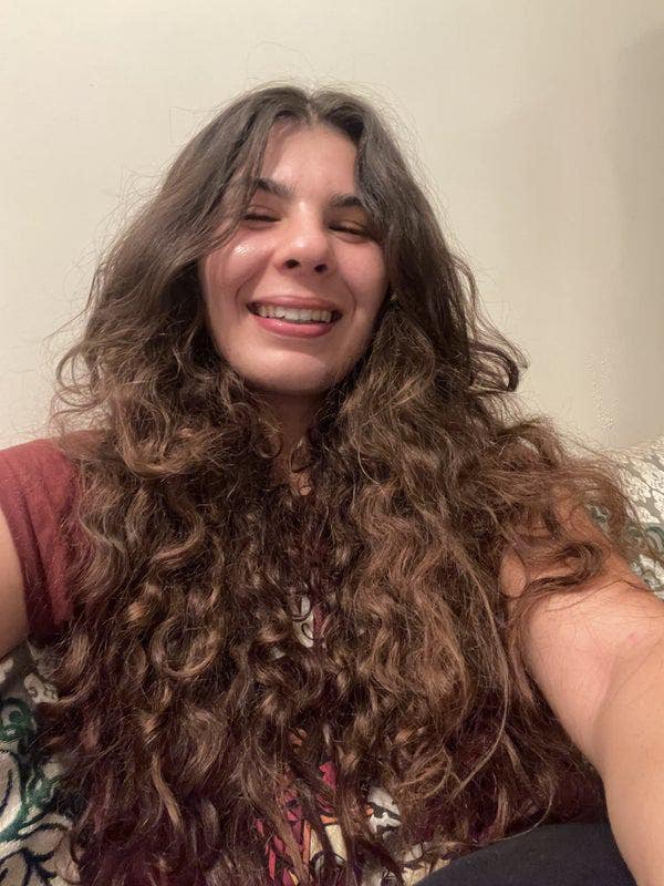 Flight attendant looking for Flatshare Main Photo