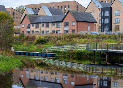 £495 Student-Friendly Flatshare in Prime West  Main Photo