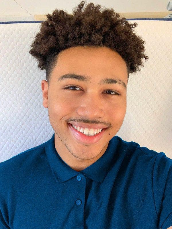 20yr old professional looking for a room to rent Main Photo