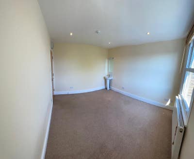 Rooms in a Shared House (HMO) Main Photo