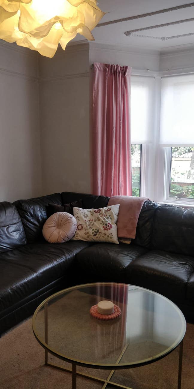 FABULOUS double room in beautiful house! Main Photo