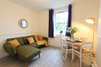 5 Bedroom Furnished House - Bills Included Main Photo