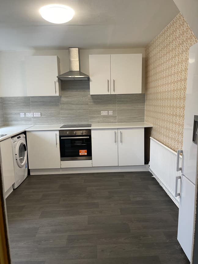 3 Bedroom house - Deedmore road CV2 1EL Main Photo