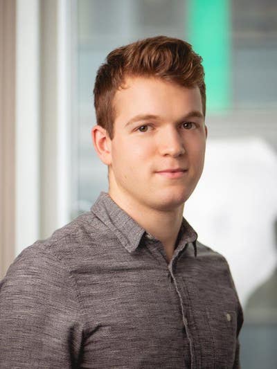 I am an amiable 22-year-old male student, loo... Main Photo