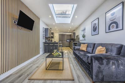 🖤Spacious En-Suite. All Bills 😍 8 Mins to Qa Main Photo