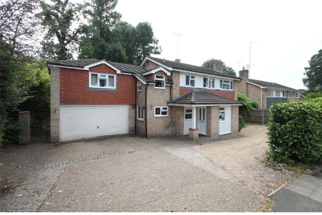 Professional House for Frimley Park Hospital Staff Main Photo