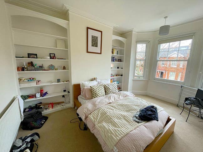 Wimbledon Large Double Room in Great Location Main Photo
