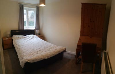 Double bedroom - 2 bedroom flat - SHORT TERM Main Photo