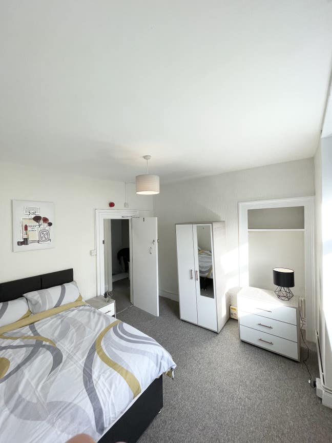 Luxury Double Room £495 inc. Bills Main Photo