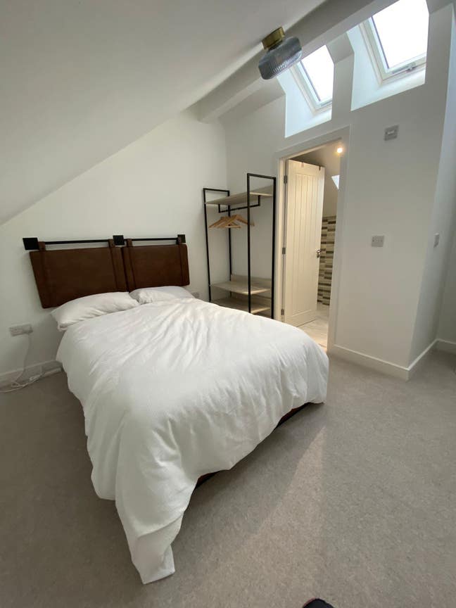 (Move-in 10 July) New Ensuite Room in Ashton Main Photo