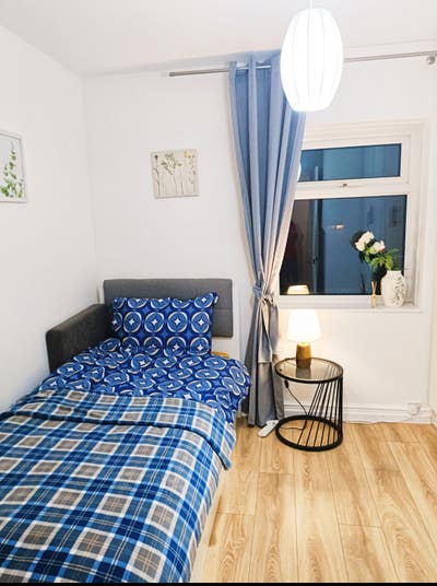 Single Room available  Main Photo