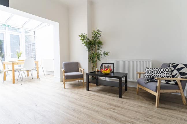 Large Double Room - Central Portsmouth - Bills Inc Main Photo