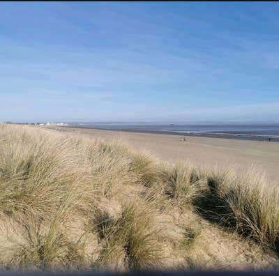 Room by the Sea Main Photo