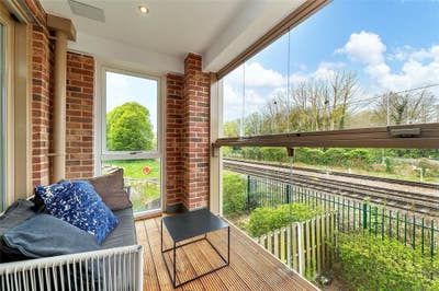 2 bedroom new flat available in central cambridge Main Photo