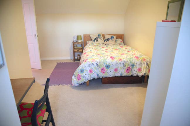 Cosy + quiet large & med dbl rooms with bathroom Main Photo