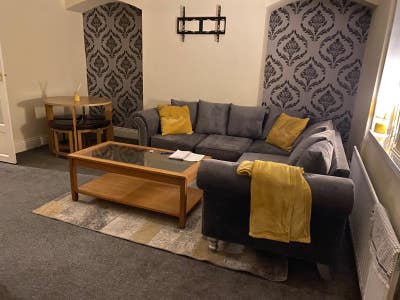 Newly furnished spacious house  Main Photo