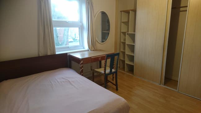 Spacious room in Kings Hedges Main Photo