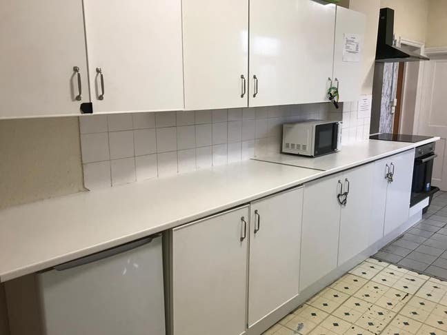  Single Room-All Incl-Nr Town Centre-cleaner Main Photo