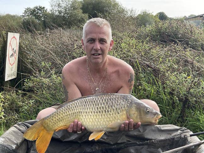 48 year old Male seeks a single or double room Main Photo