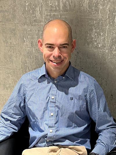 Easygoing Professional Looking for a Double Room  Main Photo