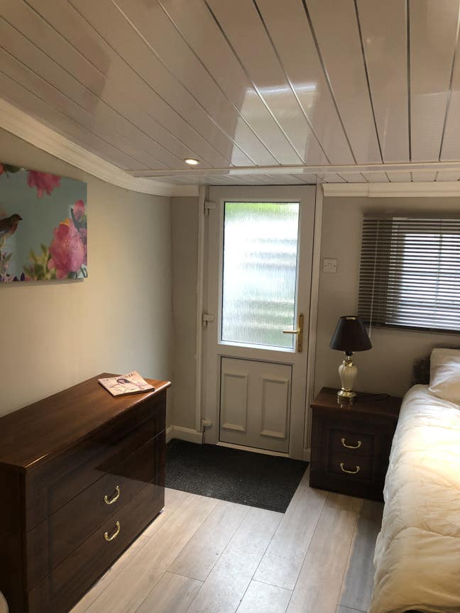 New studio for rent in the centre of Dunstable  Main Photo