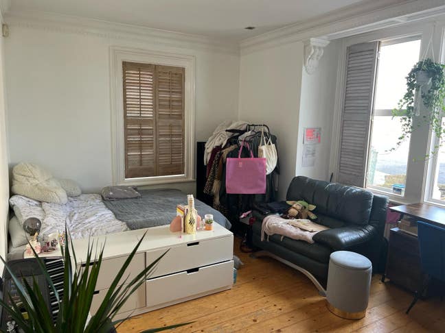 Huge Bedrooms! 2-Bed Flat - Share With 1 Guy Main Photo