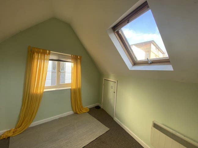 *Unfurnished* Cozy Double Bedroom-Gloucester Road Main Photo