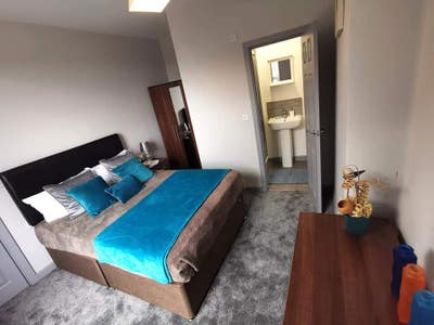 1 ensuite room available in Parkgate, Rotherham Main Photo