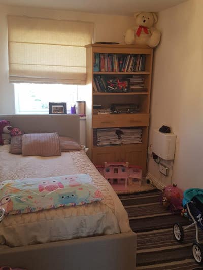 Single Room Available in Brooklands Main Photo