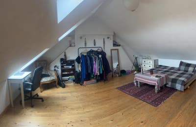 Very Large Double Attic Room with Ensuite  Main Photo