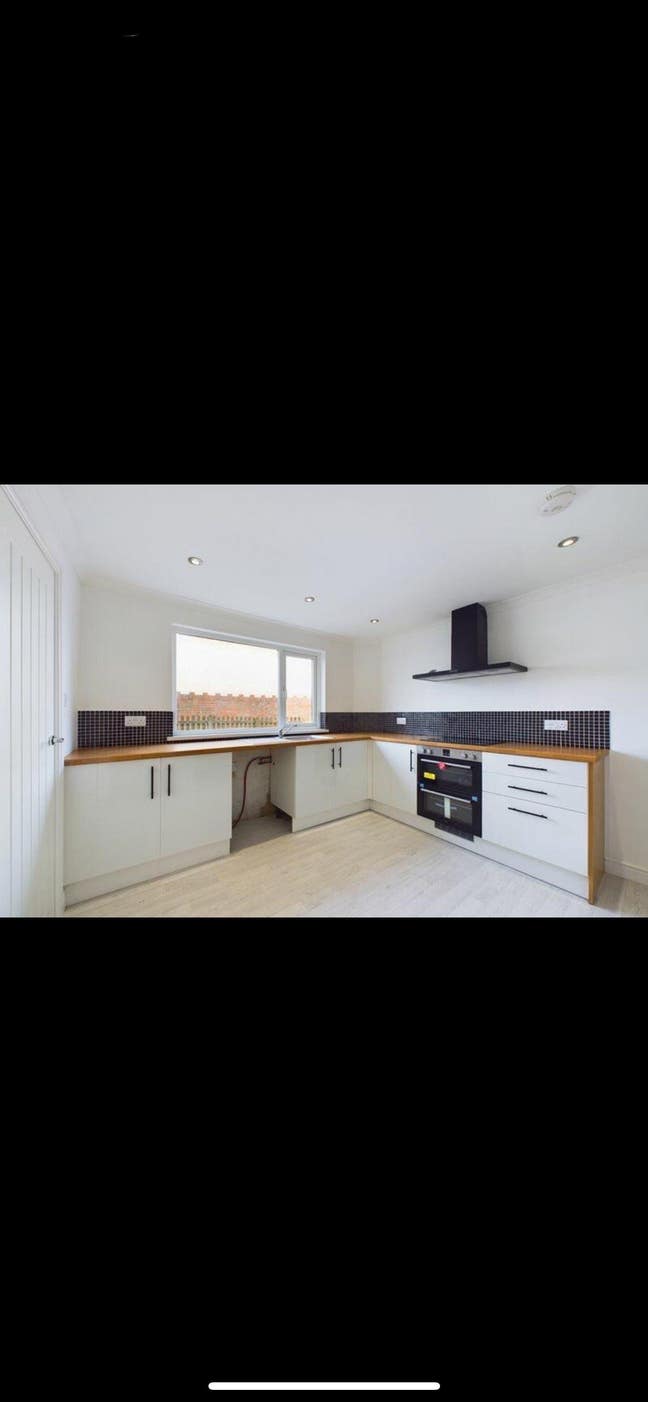 Contractor’s Digs only.     7 Days. Main Photo