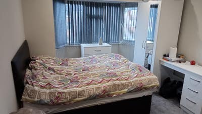 Cozy double in immaculate house,bills *wifi incl Main Photo