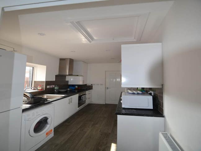 Room share available in Smethwick Main Photo