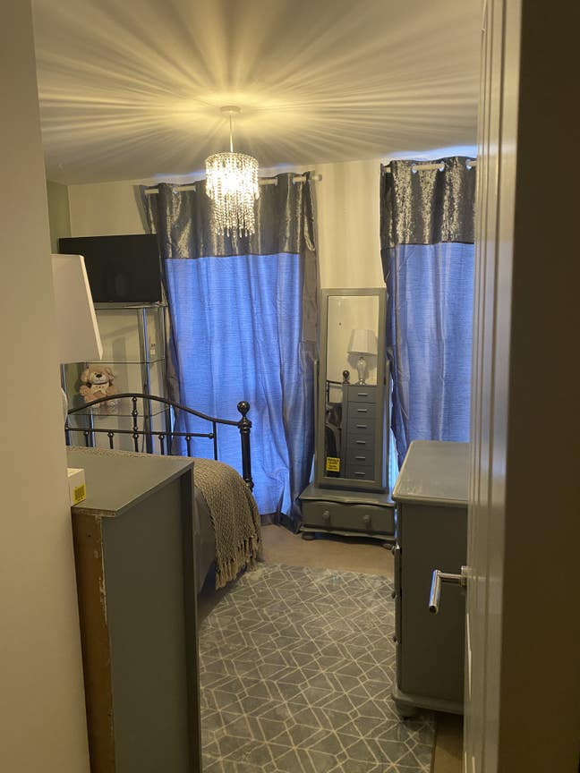 Room for rent  Main Photo