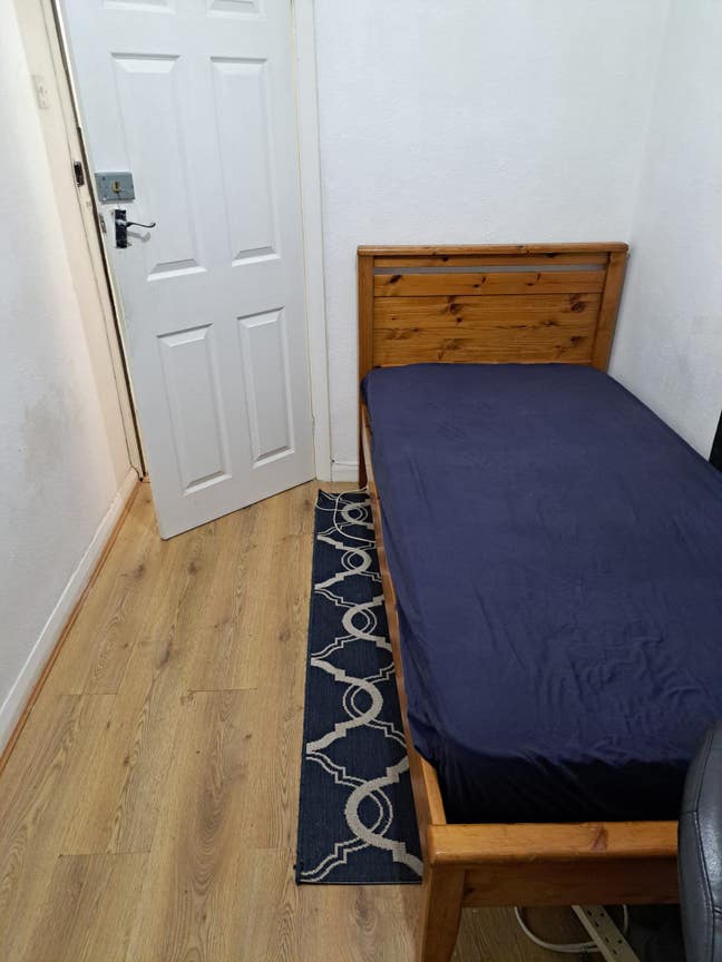 Fully Furnished Single Room To Let Main Photo