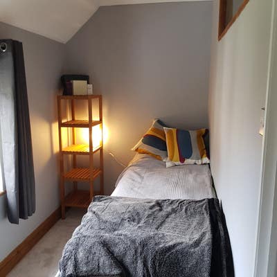 Ideal room rental Main Photo