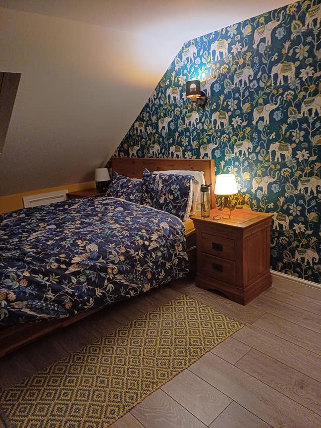 Ensuite room with gym Main Photo