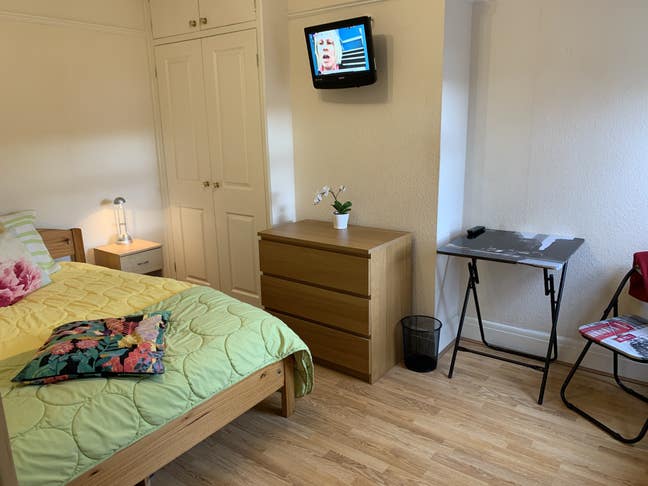 Super light double room,Parking SN1, 1 Aug &pound;595/m Main Photo