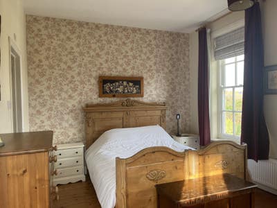 Beautiful bedroom, peaceful house with heated pool Main Photo