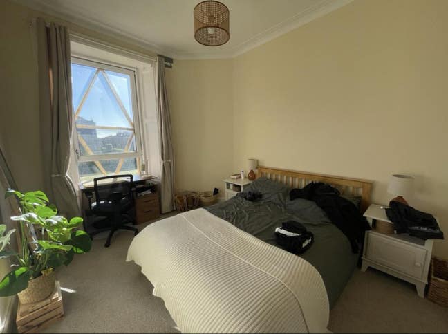 Glasgow City - Large Double Rooms - Available  Main Photo