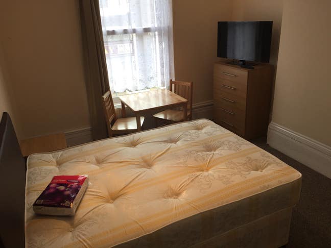 Watford Double Room Available  Main Photo