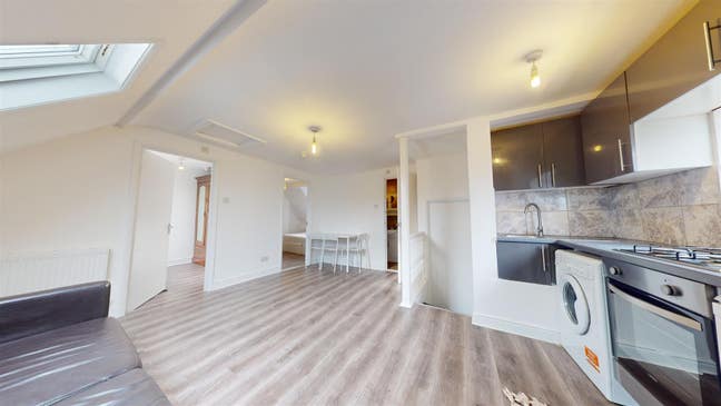 2 Bed Flat In Willesden, 4 Min Walk To Jubilee Main Photo