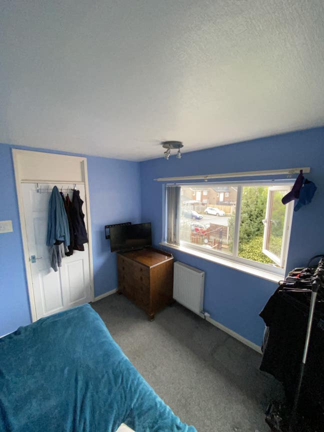 Single Room in Quiet House Share Available 01/10  Main Photo